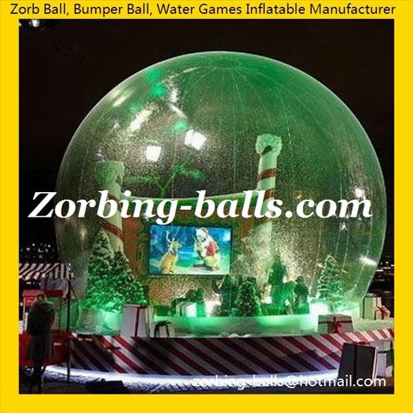 21 Inflatable Christmas Show Globe
